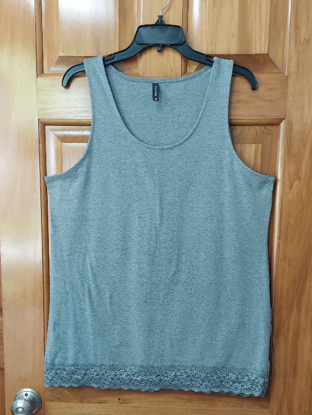 Massini Supply Co. Heather Gray Lace Detail Trim Tank Top, Size 2X, Like New